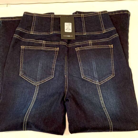 BRAND NEW FashionNova Juniors Jeans Size 11 - Picture 3 of 6